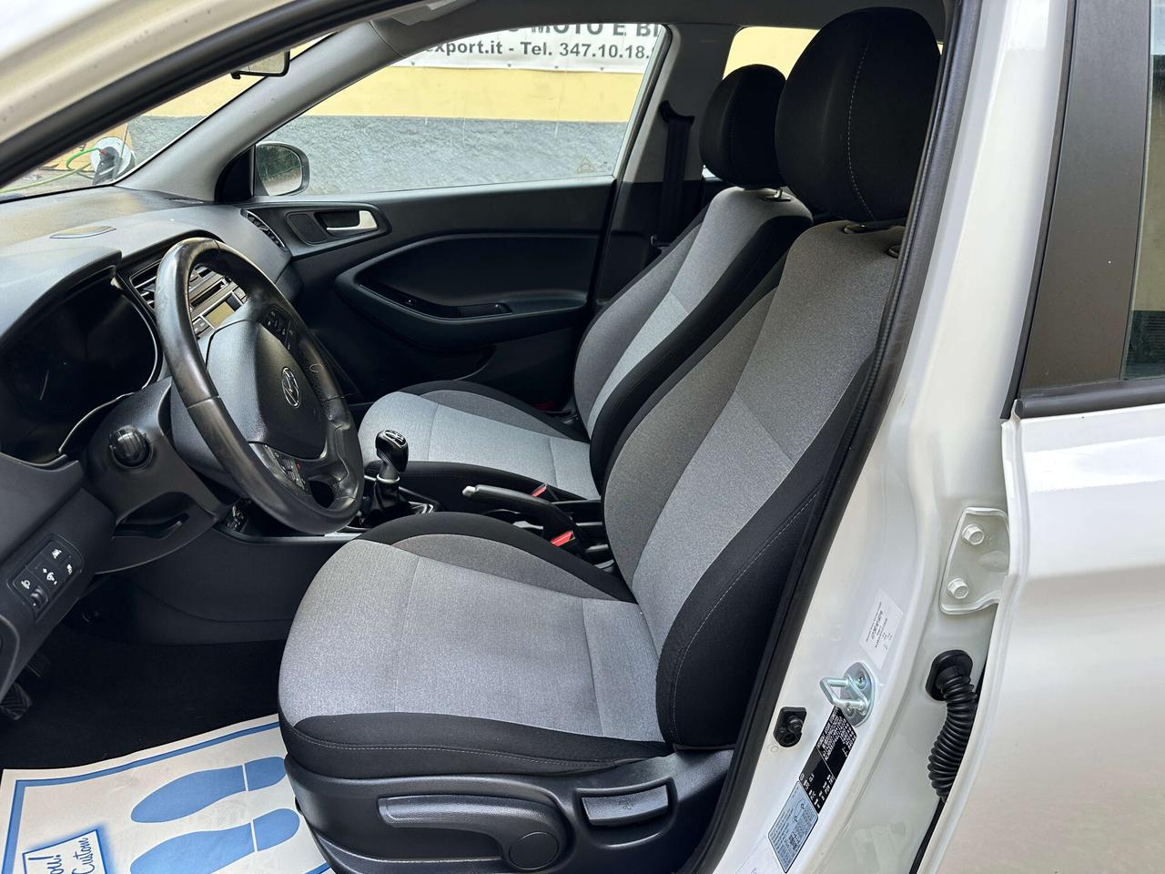 Hyundai i20 1.1 CRDi 12V 5 porte Style - PROBLEMI SU INIEZIONE