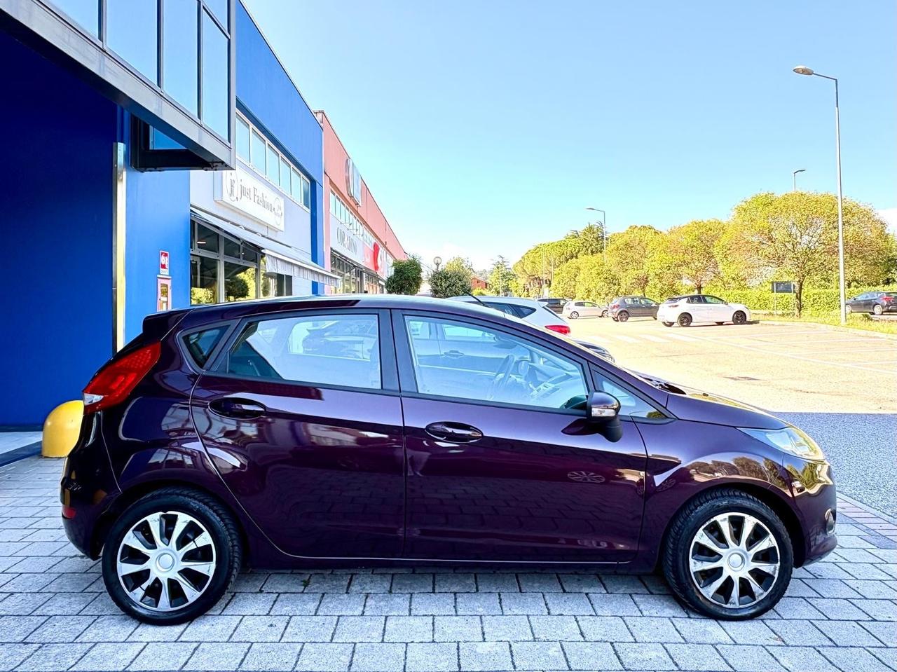 Ford Fiesta 1.2 Neopatentati