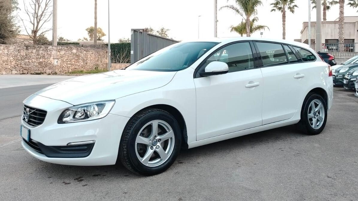 Volvo V60 D2 Momentum