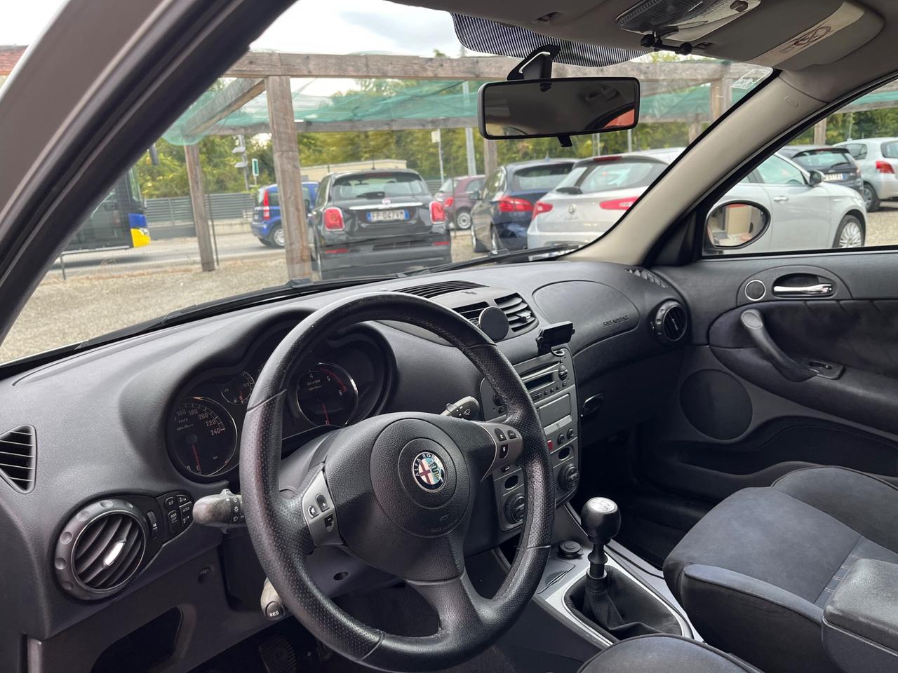 Alfa Romeo 147 1.9 JTD (120) 5 porte Distinctive