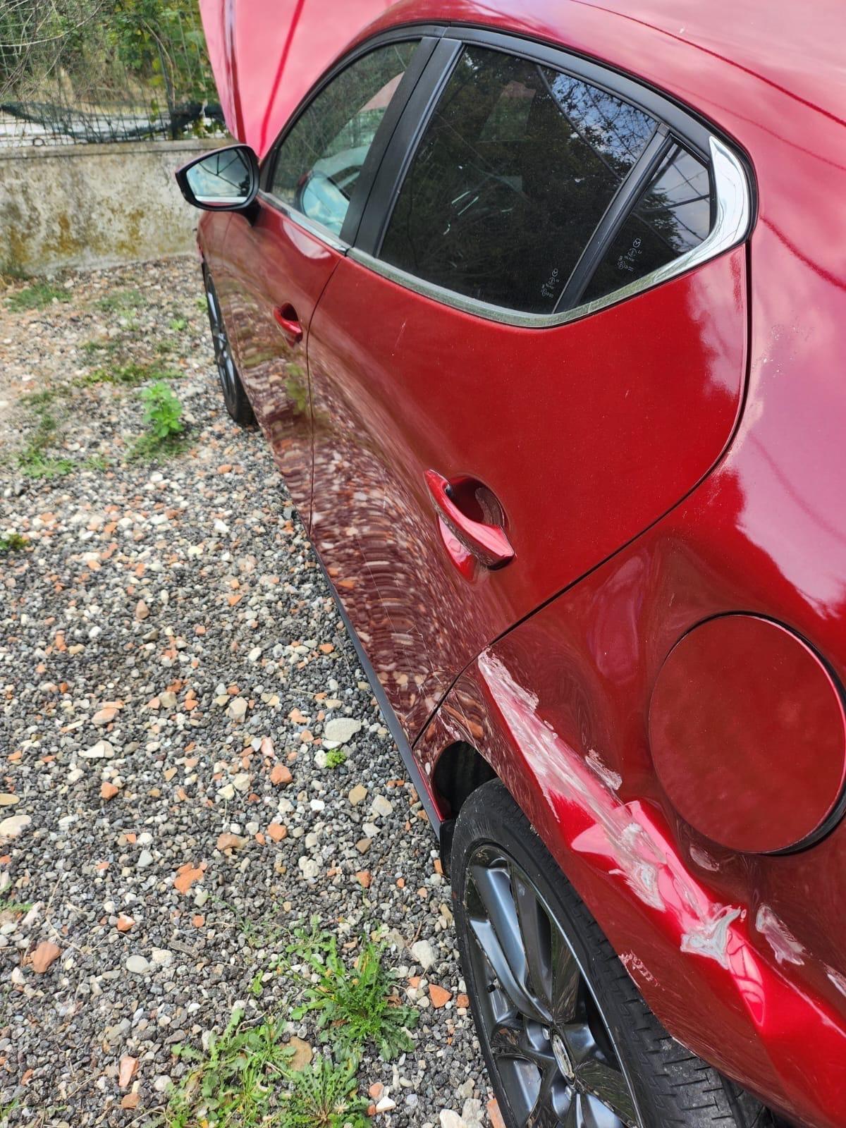 Mazda 3 Mazda3 2.0L e-Skyactiv-G M Hybrid Exclusive