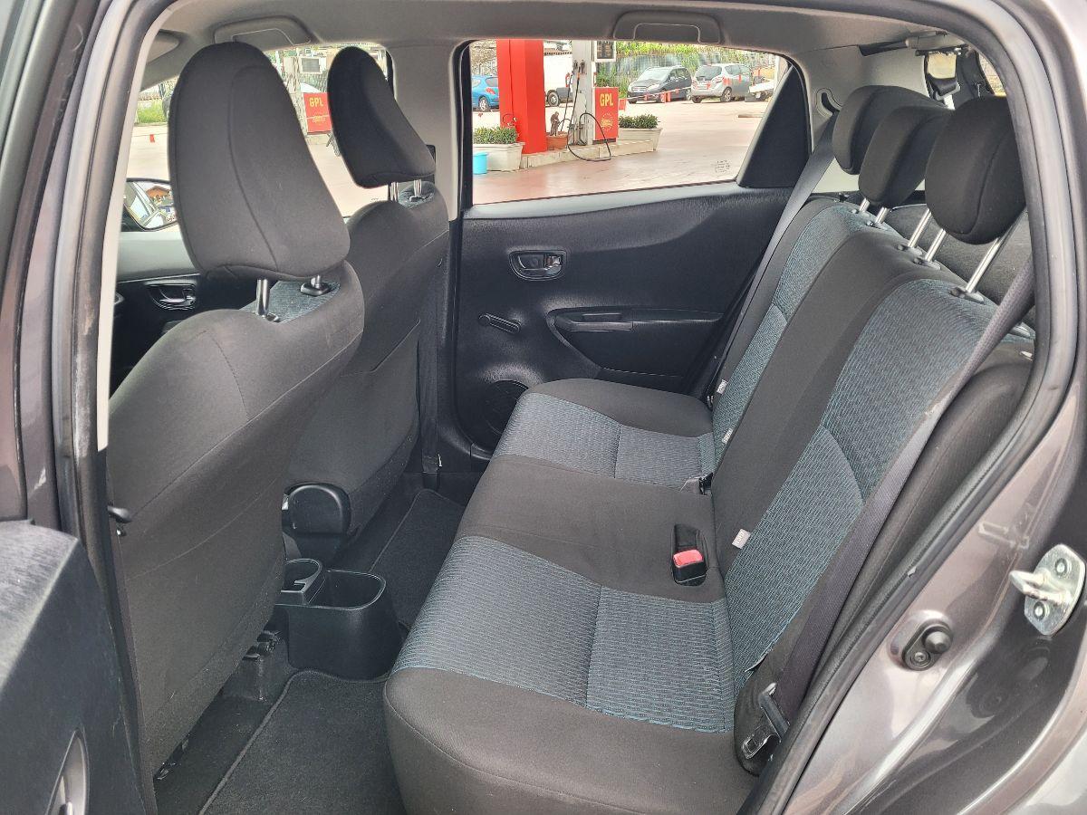 TOYOTA - Yaris - 1.0 3 porte Lounge
