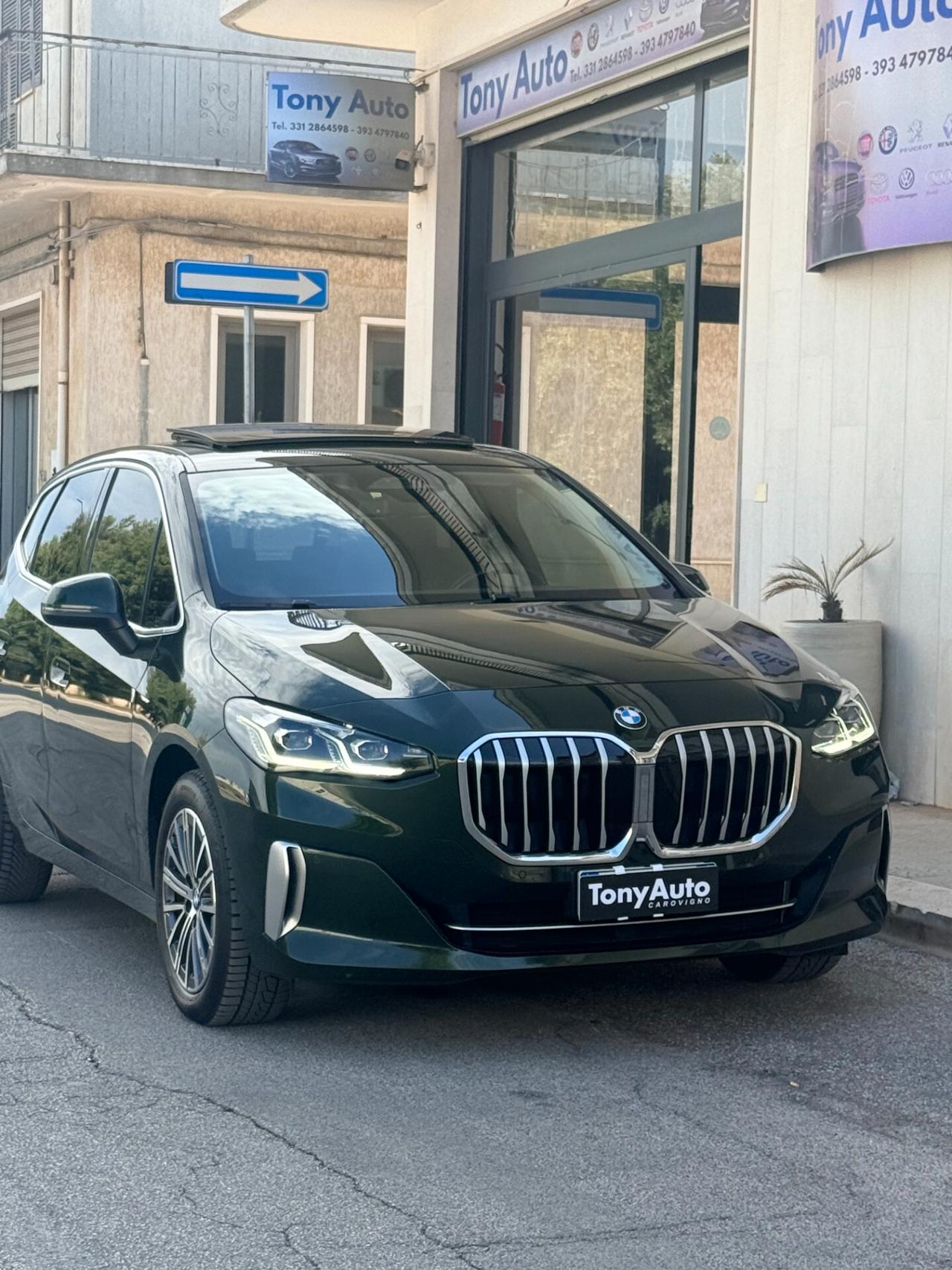 Bmw 218d Active Tourer Luxury auto TETTO APRIBILE,TETTO PANORAMICO,APPLE CARPLAY,LUCI SOFFUSE,TELECAMERA,NAVI