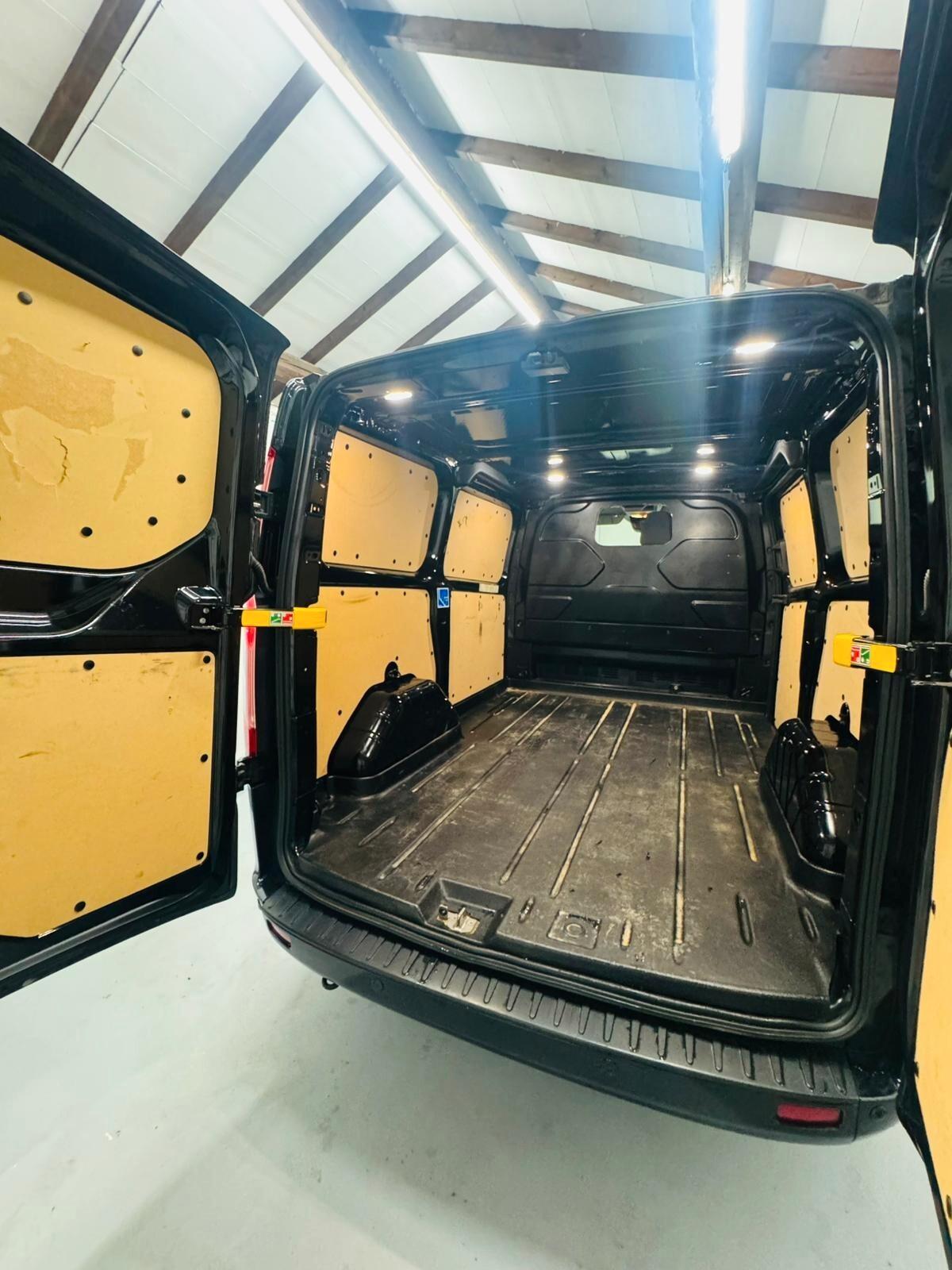 Ford transit custom V362 2.0 TDCI anno 2020