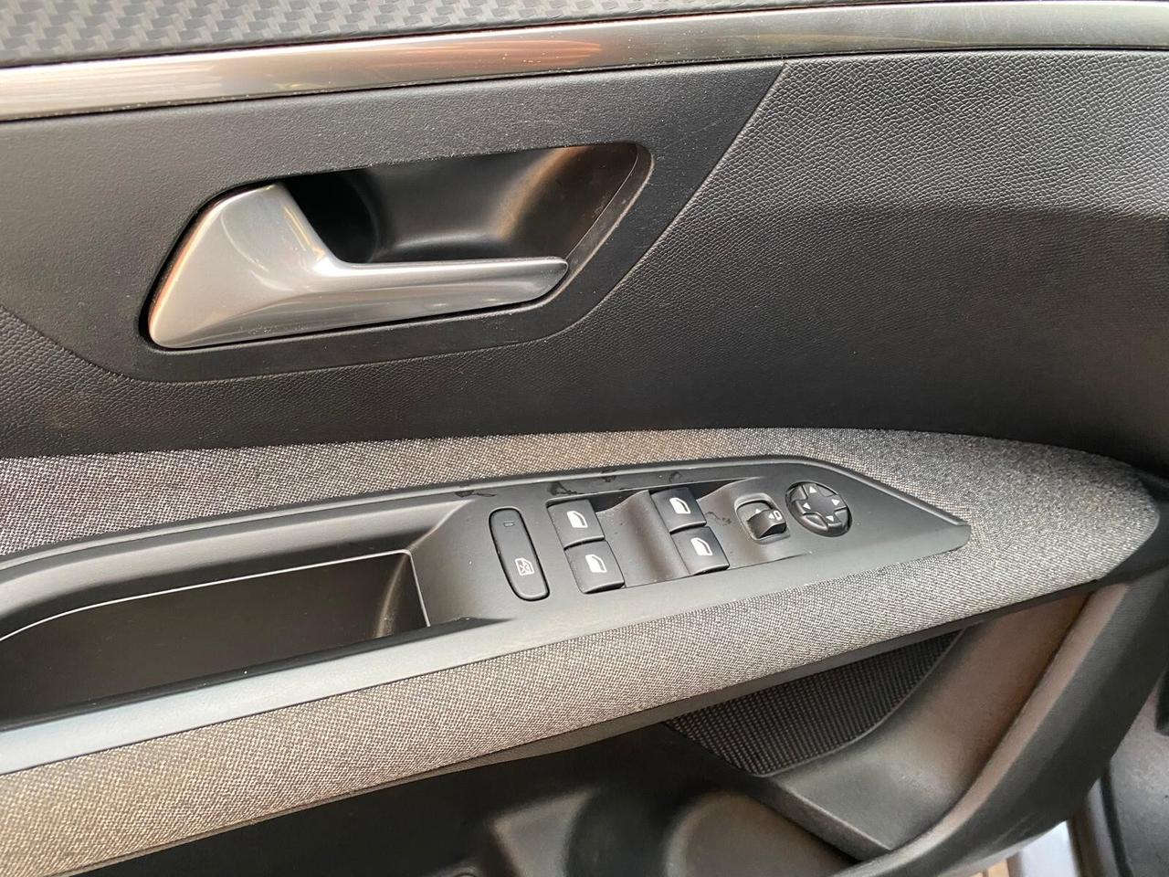 PEUGEOT 3008 ALLURE 1.5 130CV NAVI CRUISE CAM ANNO 2021
