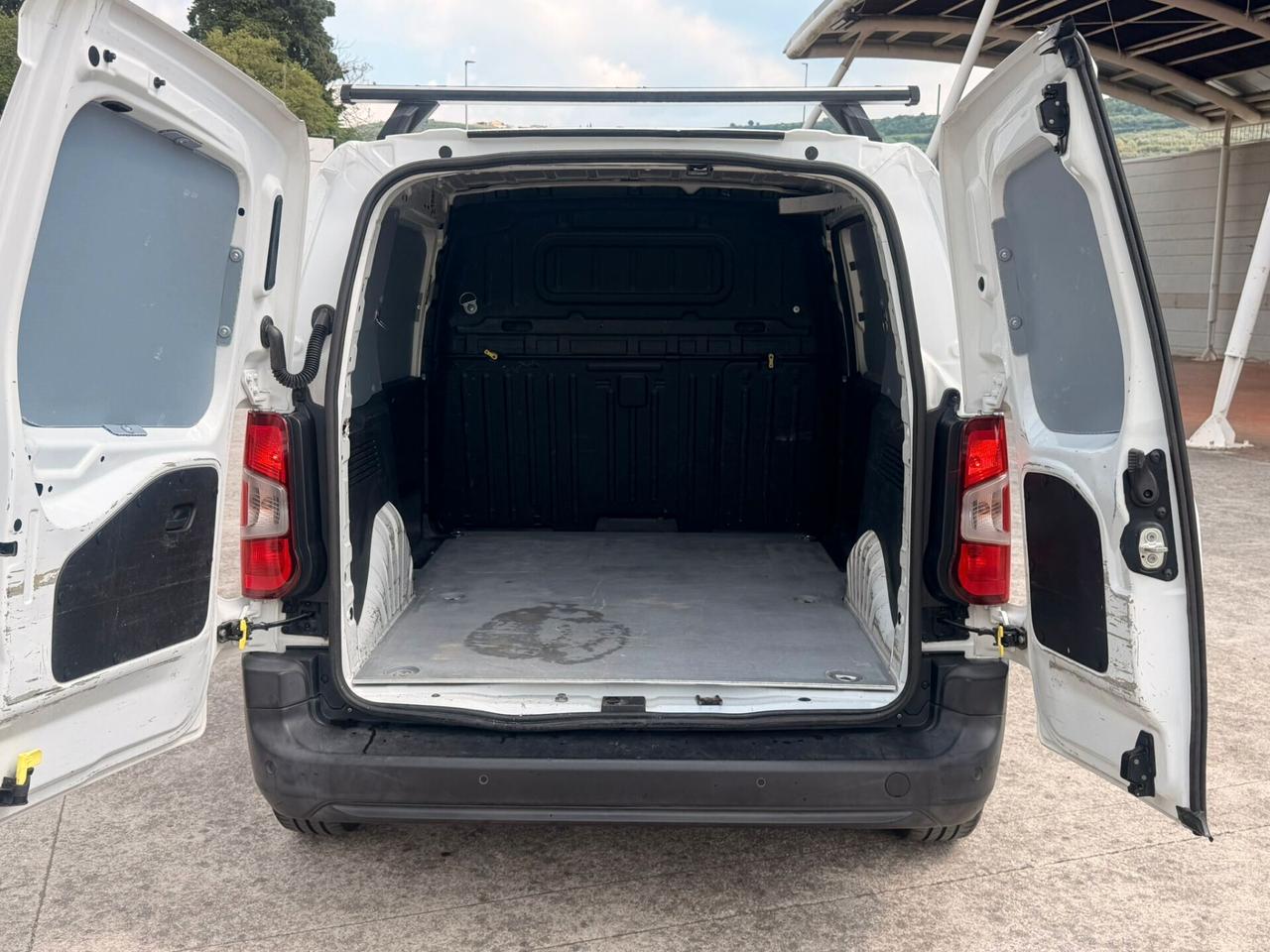 Citroen BERLINGO 100 HDI 3 POSTI