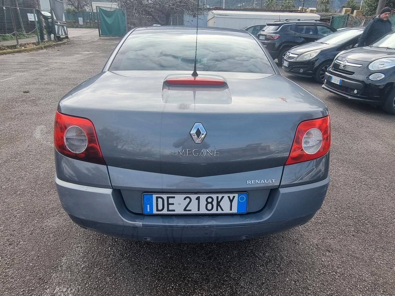 Renault Megane Mégane C-C 1.9 dCi/130CV Luxe