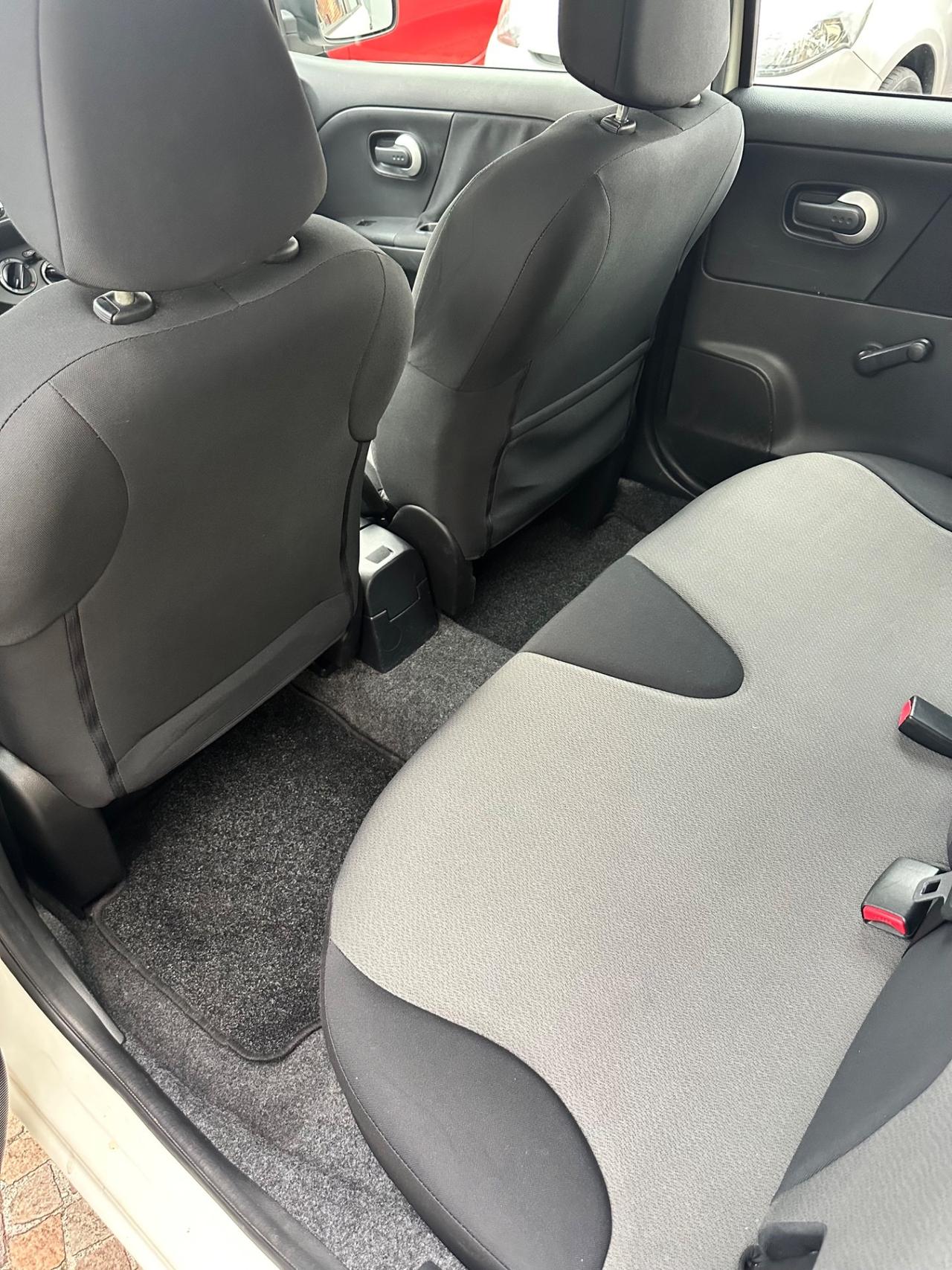 Nissan Note 1.4Bz 88Cv 5P Acenta -Neopatentati
