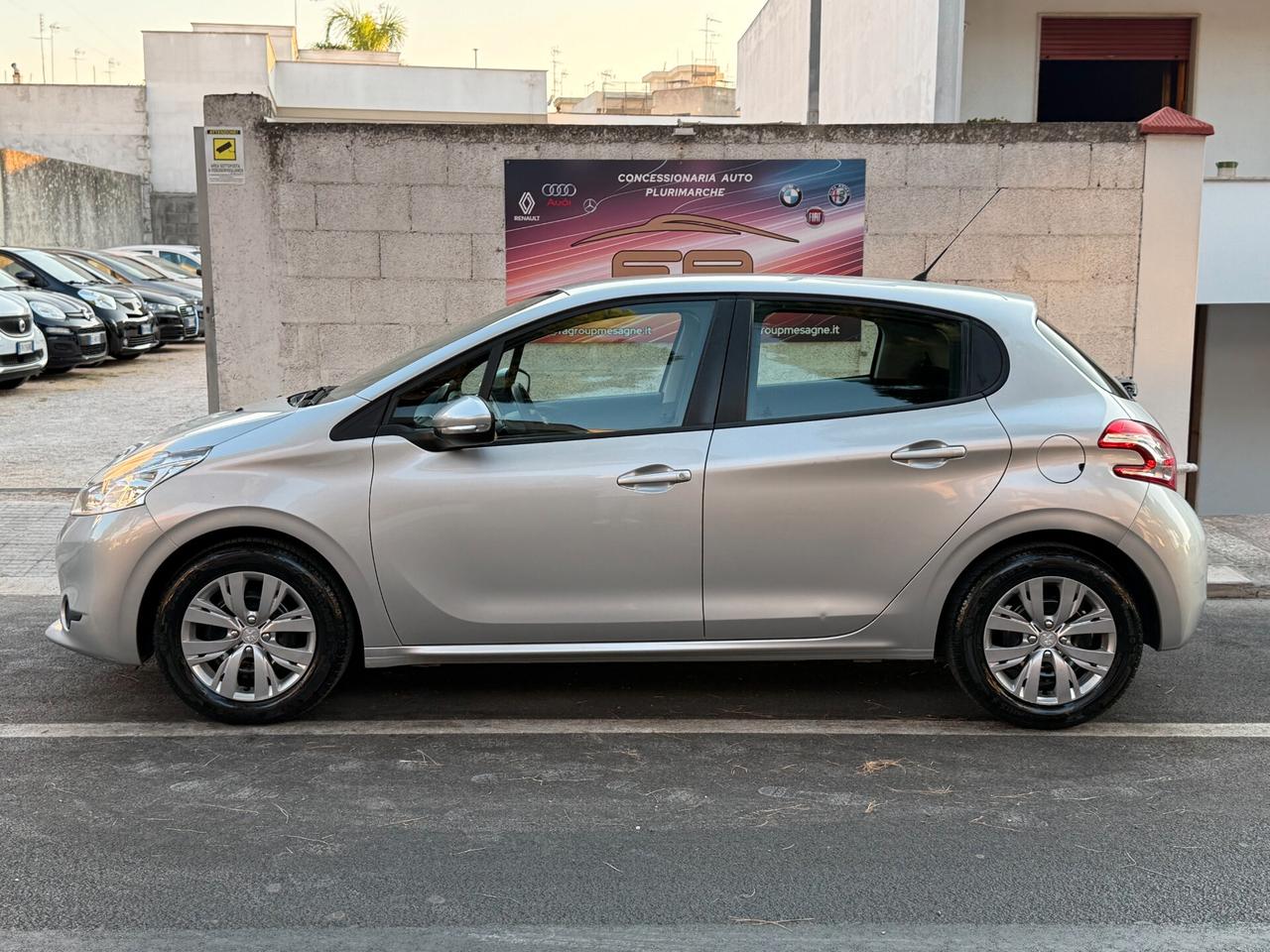 Peugeot 208 1.0 VTi 68CV 5P *KM 79.000 - 2013