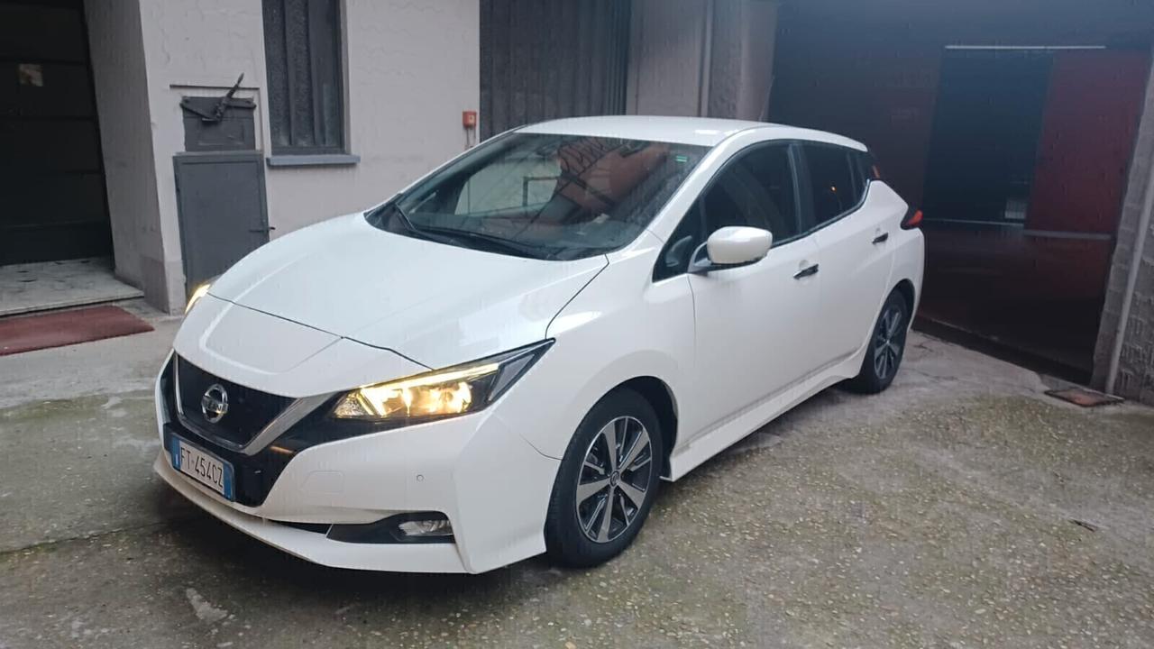 Nissan Leaf Visia Plus