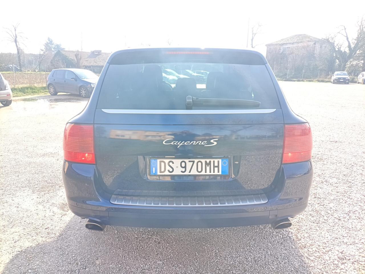 Porsche Cayenne 4.5S V8