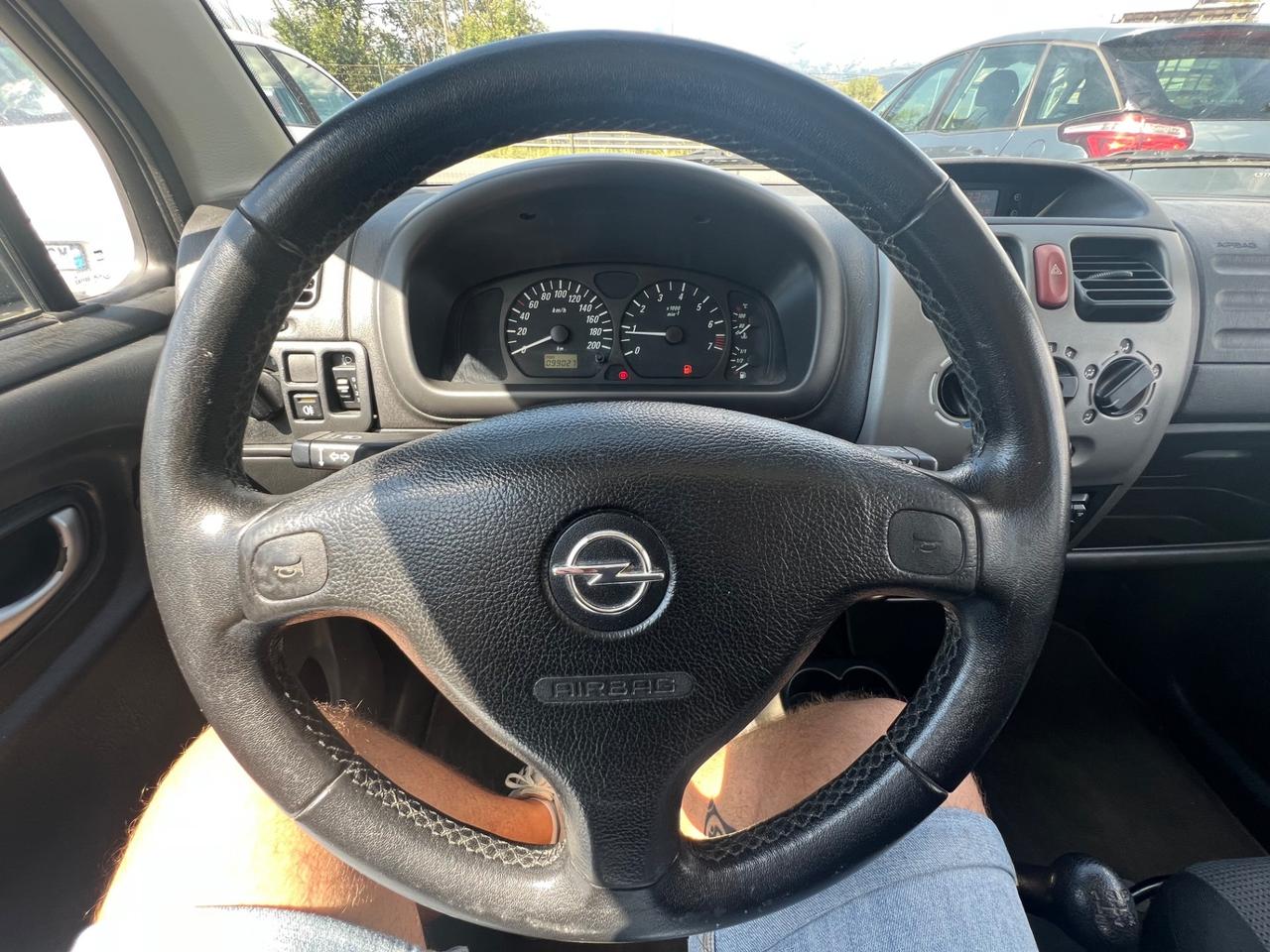 Opel Agila 1.2 16V Club