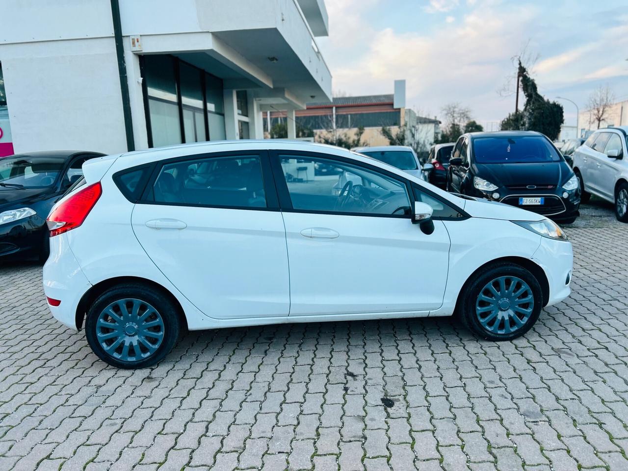 Ford Fiesta 1.4 5 porte Bz.- GPL Titanium
