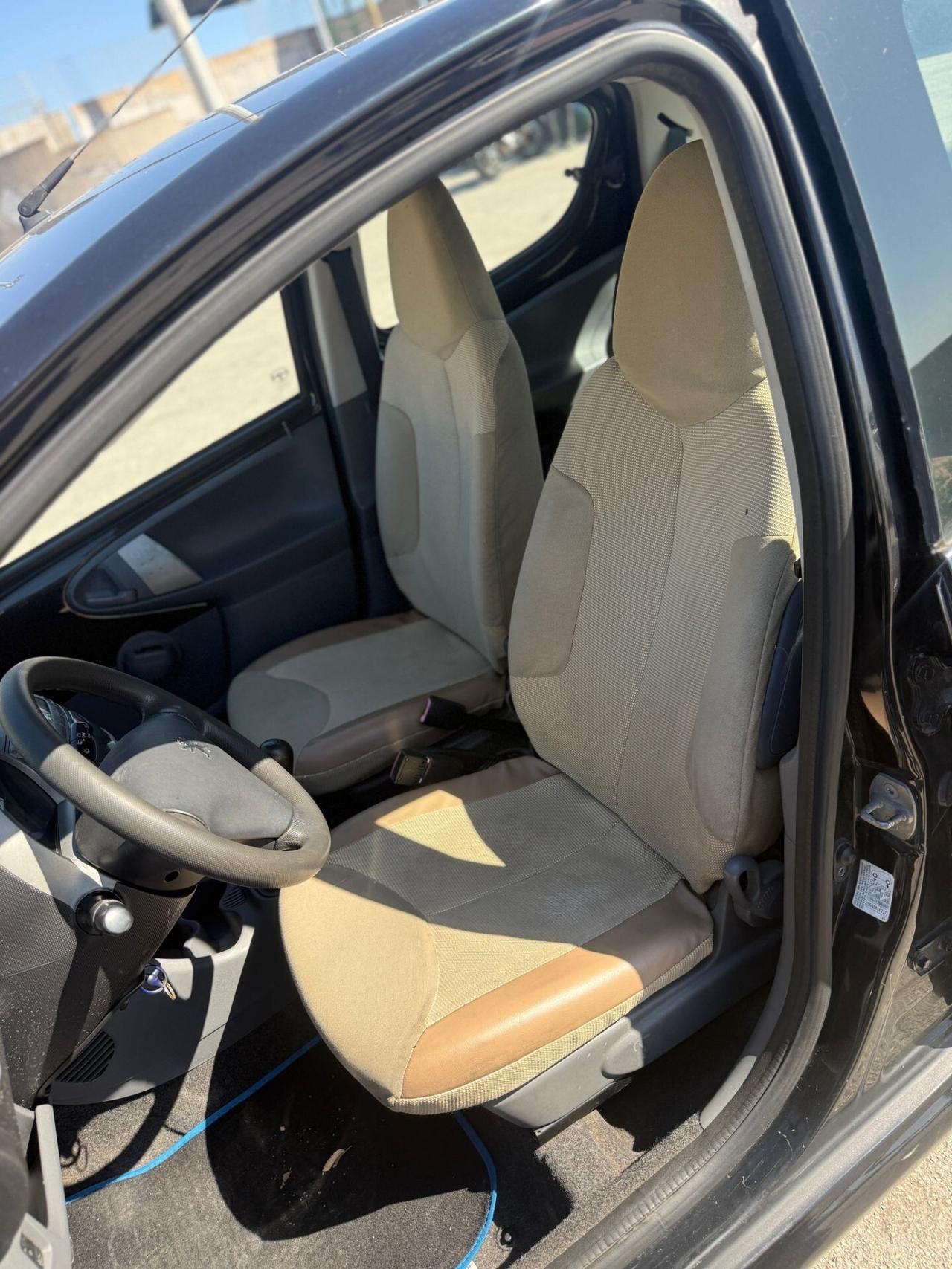 Peugeot 107 1.4 HDi 5p. Sweet Years