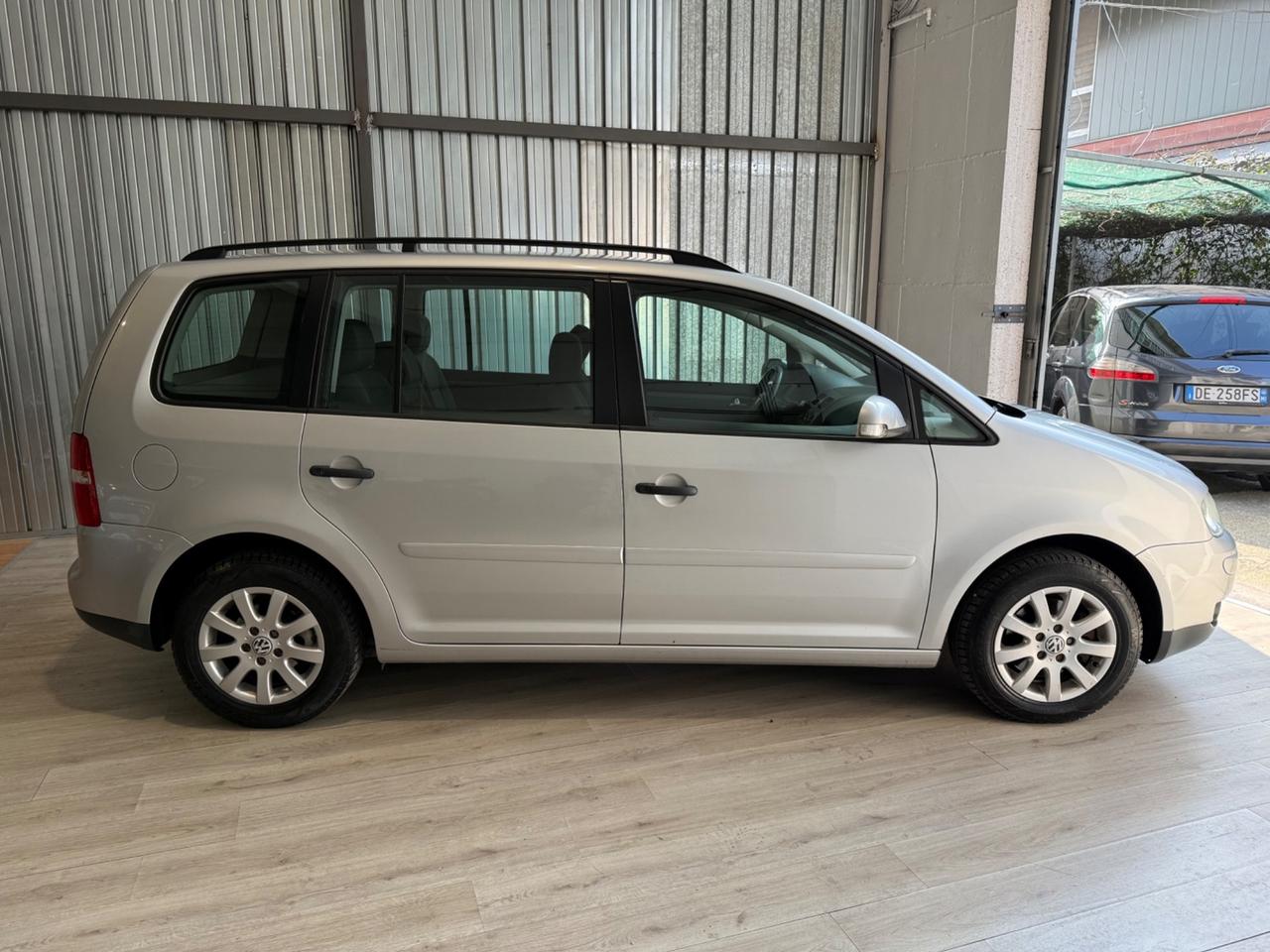 Volkswagen Touran Highline 1.9 Diesel