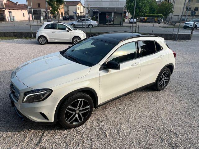 MERCEDES-BENZ GLA 200 d Automatic 4Matic Sport Enduro TETTO PANORAMICO