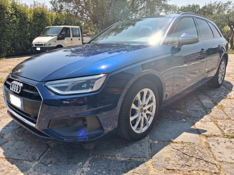 Audi A4 Avant 40 g-tron S tronic Business