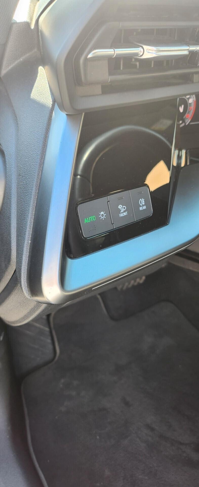Audi A3 30 g-tron COLORE BLU - PELLE MATTONE