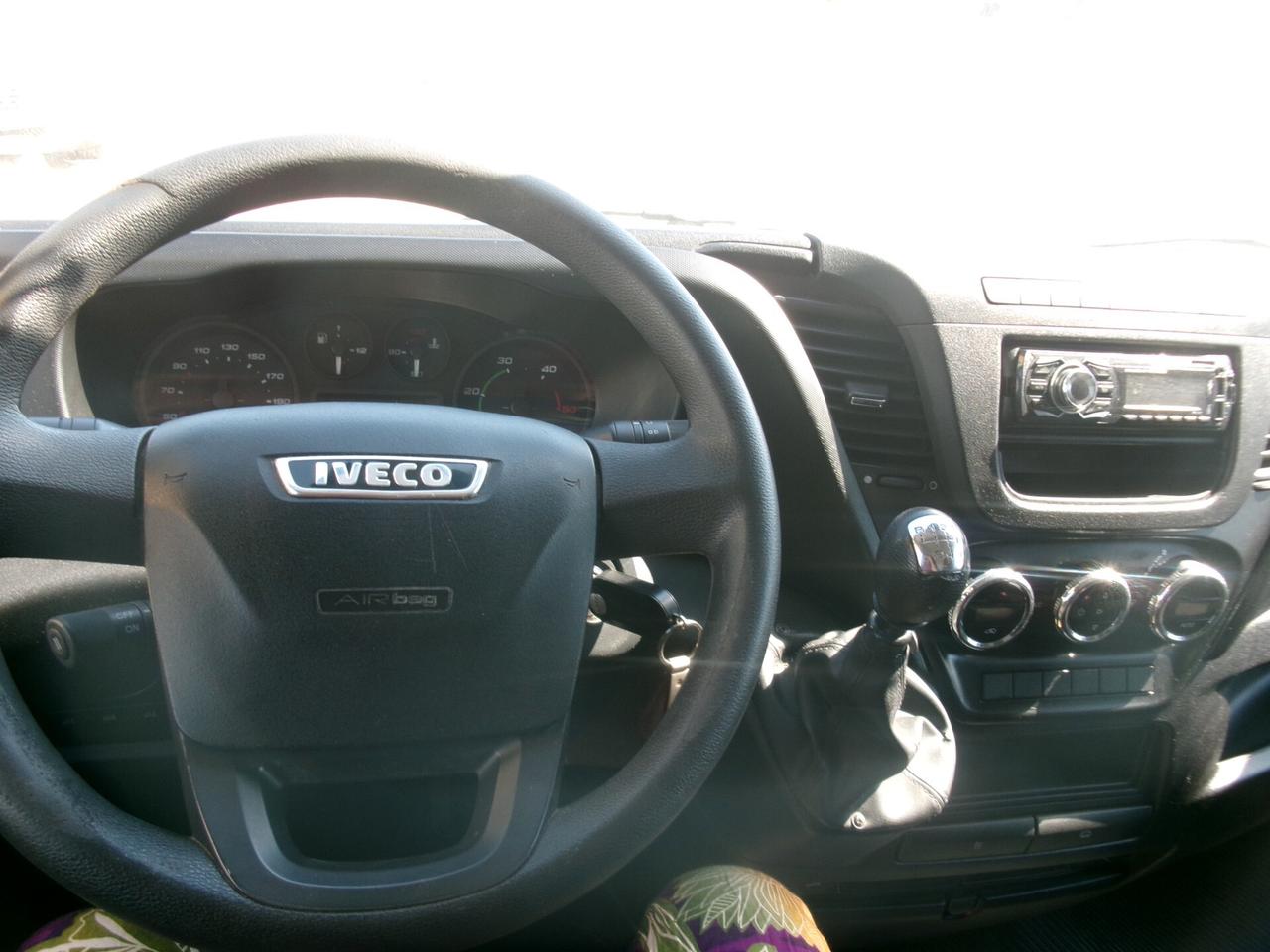 Iveco Daily 35C13 2.3 130CV E5 FURGONE GEMELLATO P.3520 H3 **135000KM**