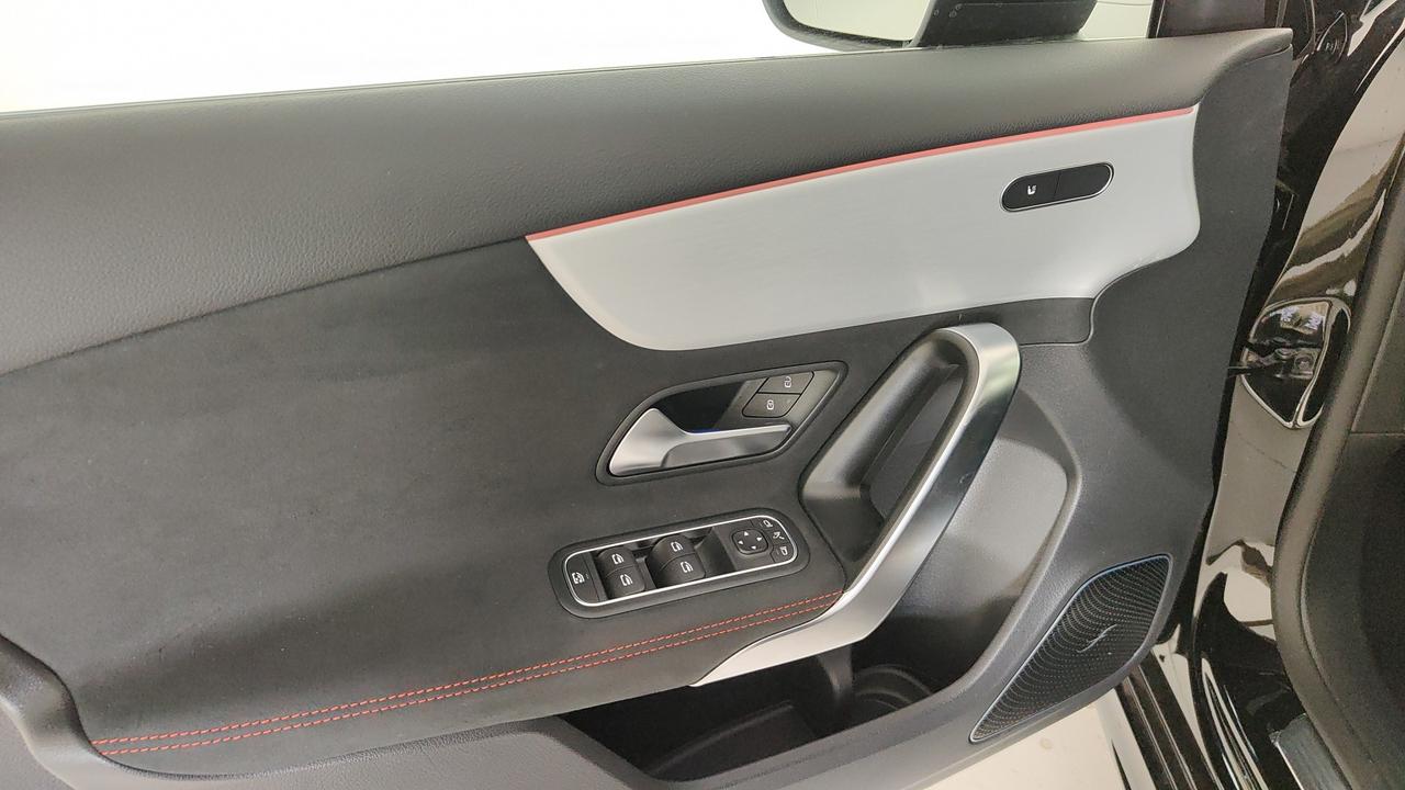 Mercedes-Benz Mercedes-AMG A 35 4MATIC