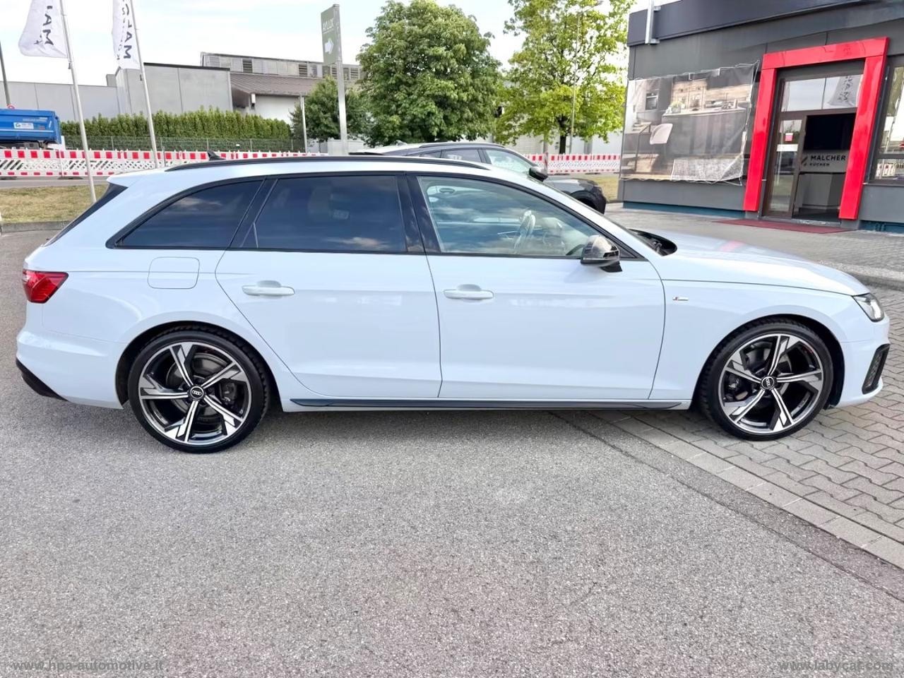 AUDI A4 Avant 2.0TDI S-tronic S-line Competition Led Navi Pelle Cerchi 19