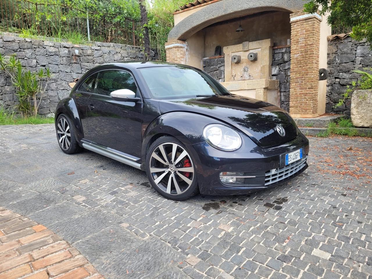 Volkswagen Maggiolino 2.0 TSI DSG Sport