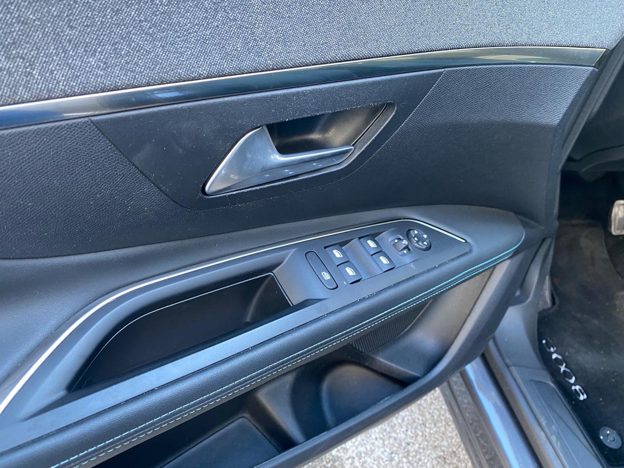 Peugeot 3008 HDI 1.5 Diesel 130 cv Allure |2021