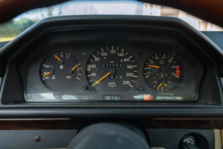 MERCEDES-BENZ CE 200 - MER00274