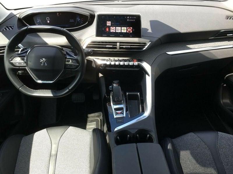 Peugeot 3008 BlueHDi 130 EAT8 S&S Allure