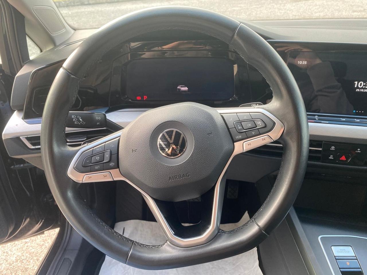 Volkswagen Golf 1.0 eTSI EVO DSG Life
