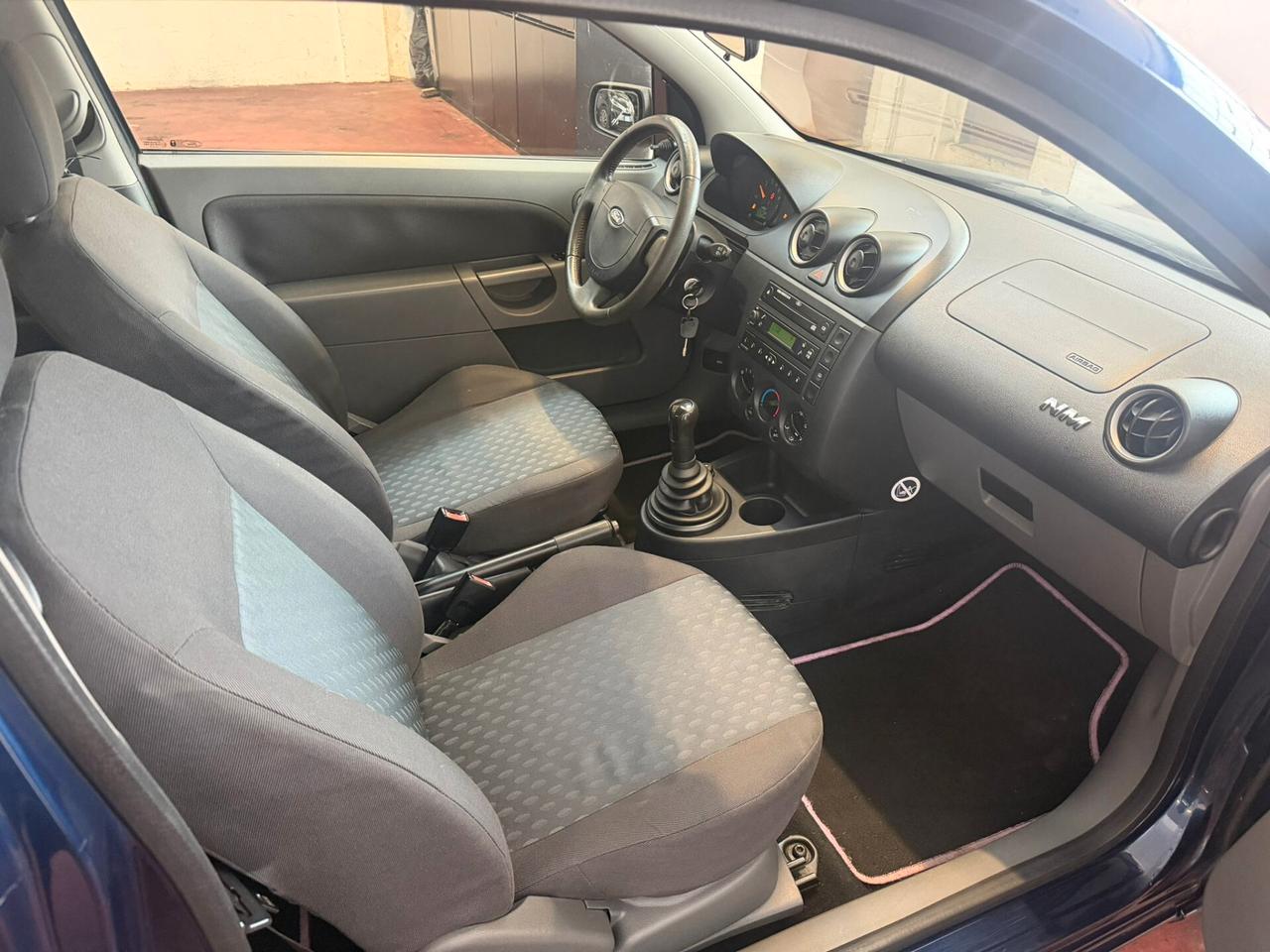 Ford Fiesta 1.4 16V 3p. Ghia NEOPAT