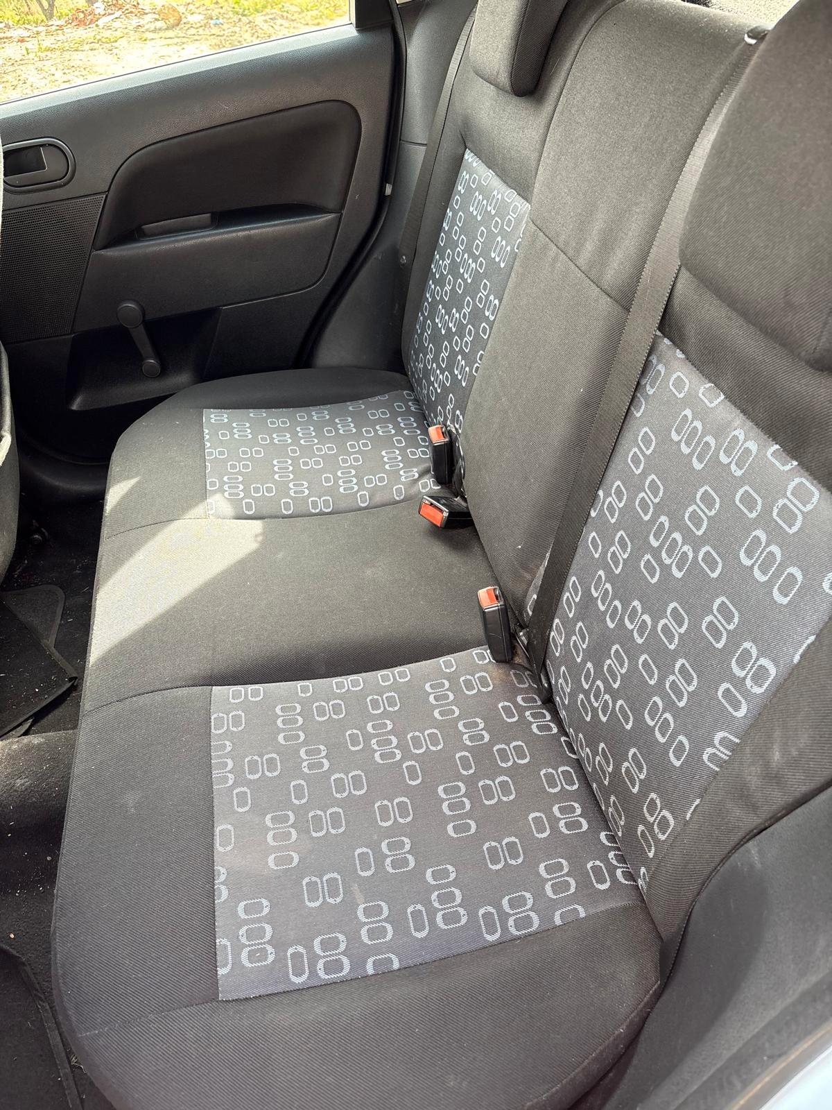 Ford Fiesta 1.4 TDCi 5p. Ghia