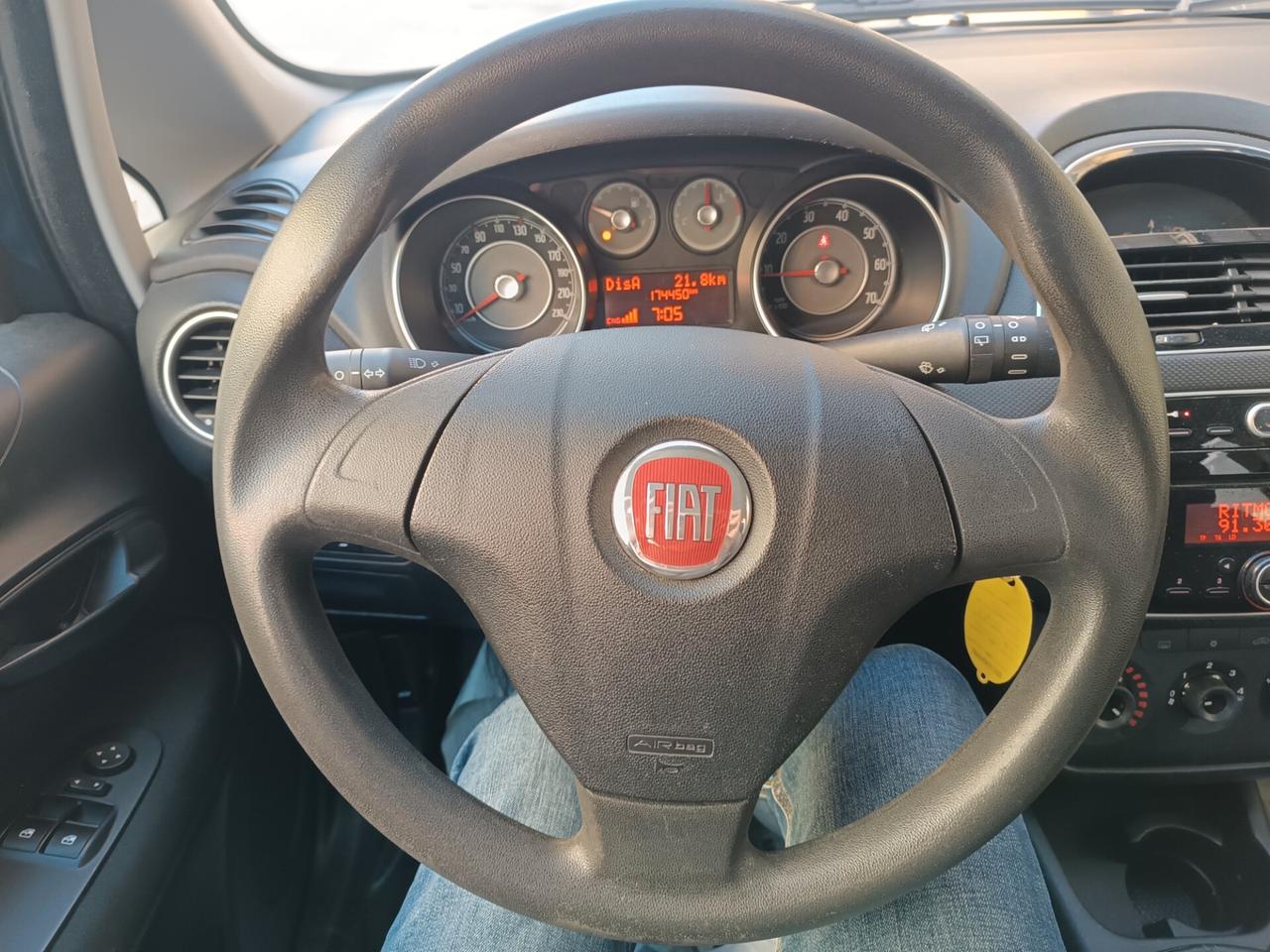 Fiat Punto 1.4 8V 5 porte Natural Power Street