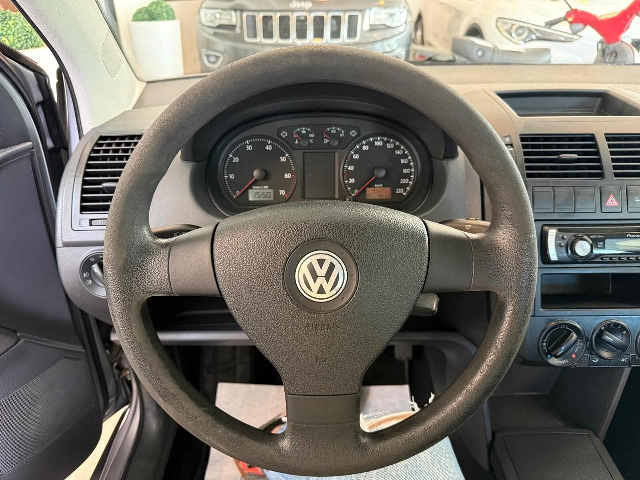 Volkswagen Polo 1.2/70CV 12V 5p. Trendline