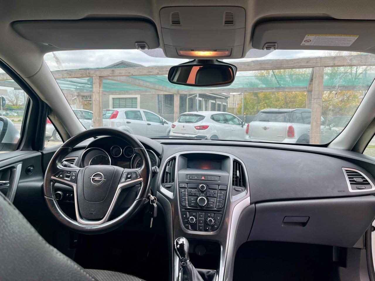 Opel Astra SportsTourer TAGLIANDATA E REVISIONATA