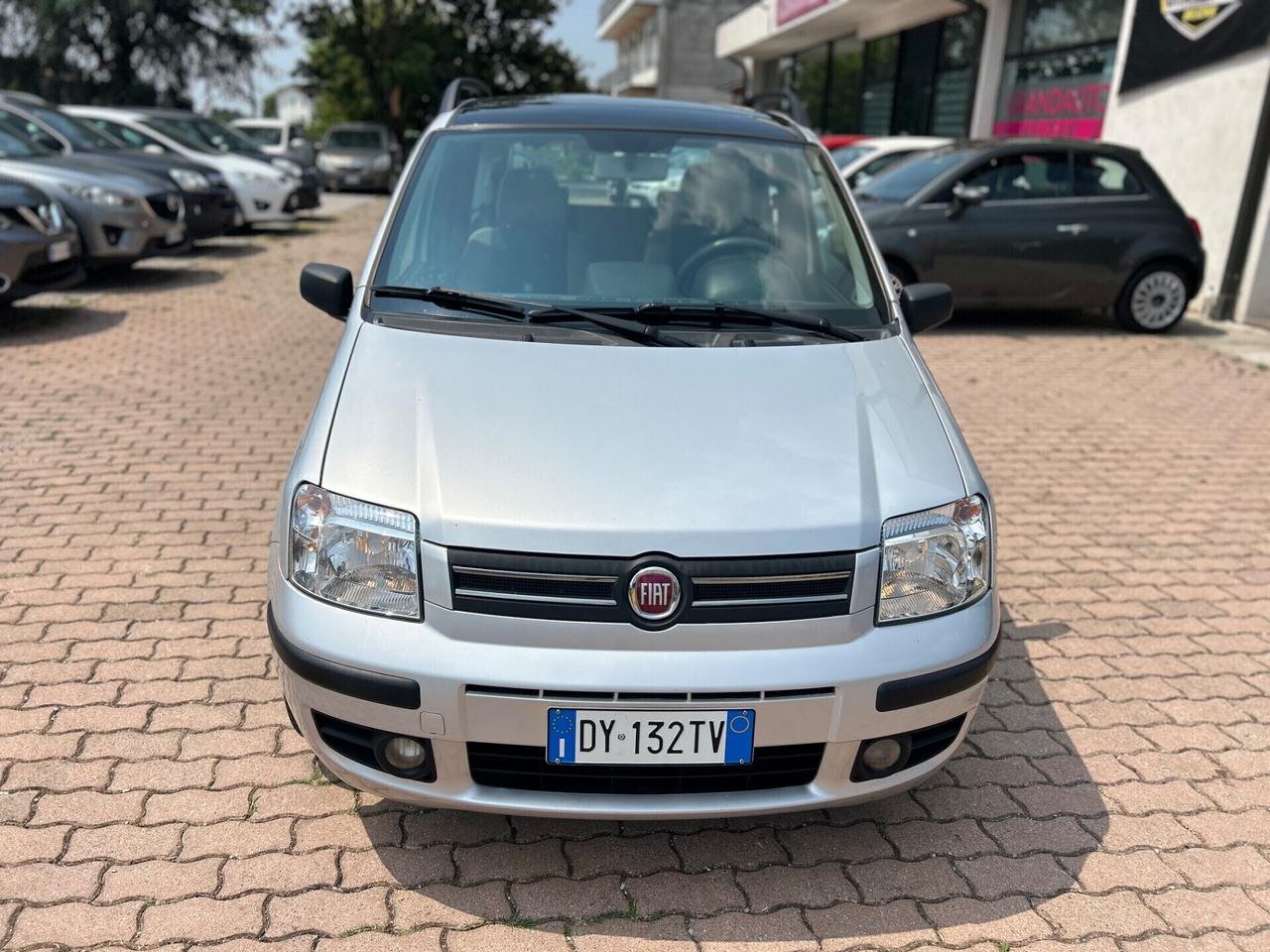 Fiat Panda 1.2 Dualogic CAMBIO AUTOMATICO.