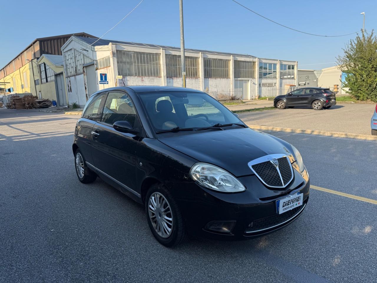 Lancia Ypsilon 1.2 Argento