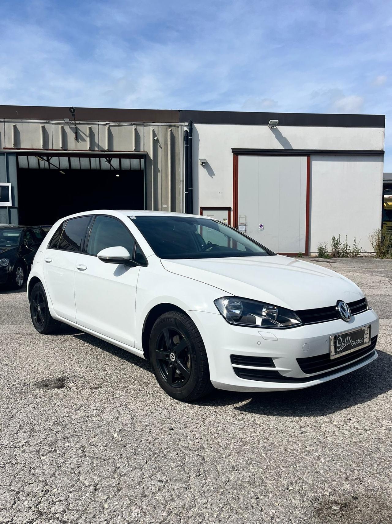 Volkswagen Golf NEOPATENTATI