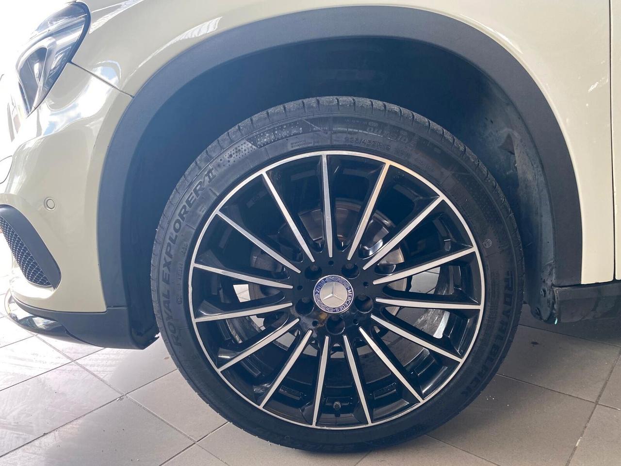 Mercedes-benz GLA 220 d Automatic 4Matic Premium AMG Tetto