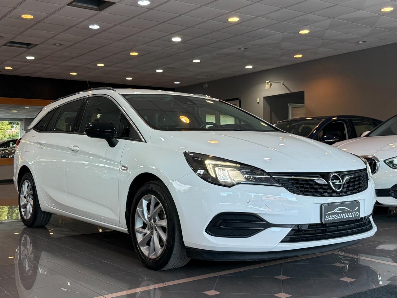 Opel Astra Sports Tourer 1.5 cdti Business Elegance