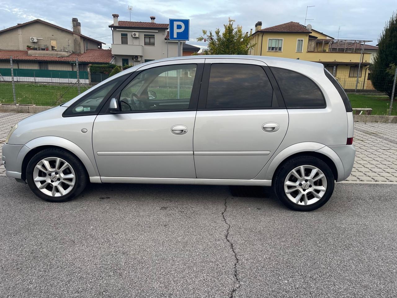 Opel Meriva 1.6 16V Cosmo GPL