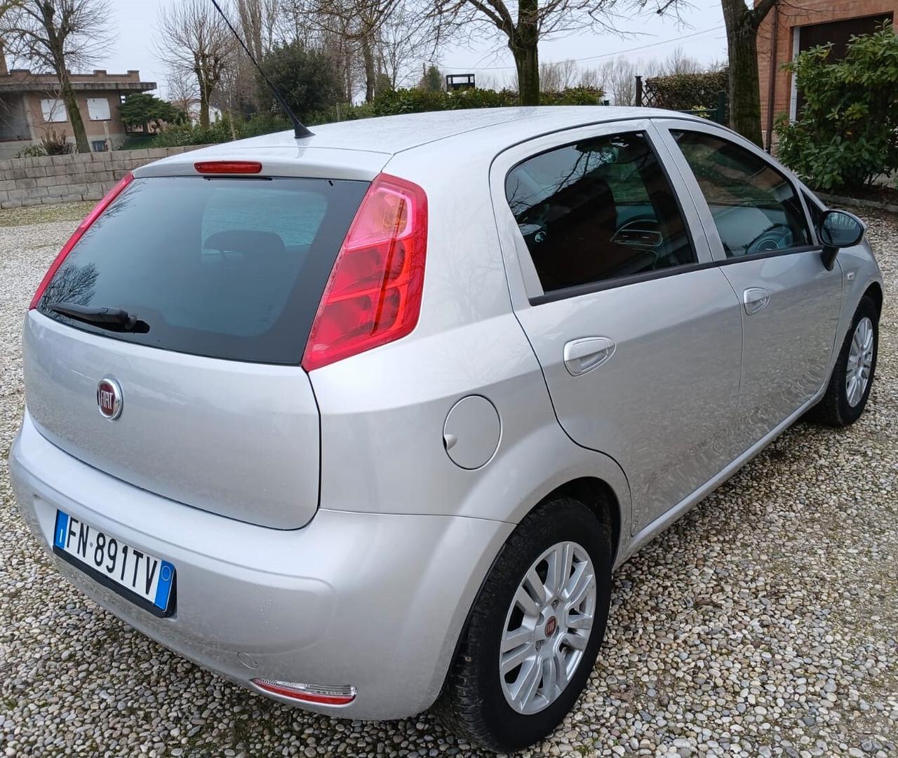 Fiat Punto 1.3 MJT II S&S 95 CV 5 porte Street Euro 6