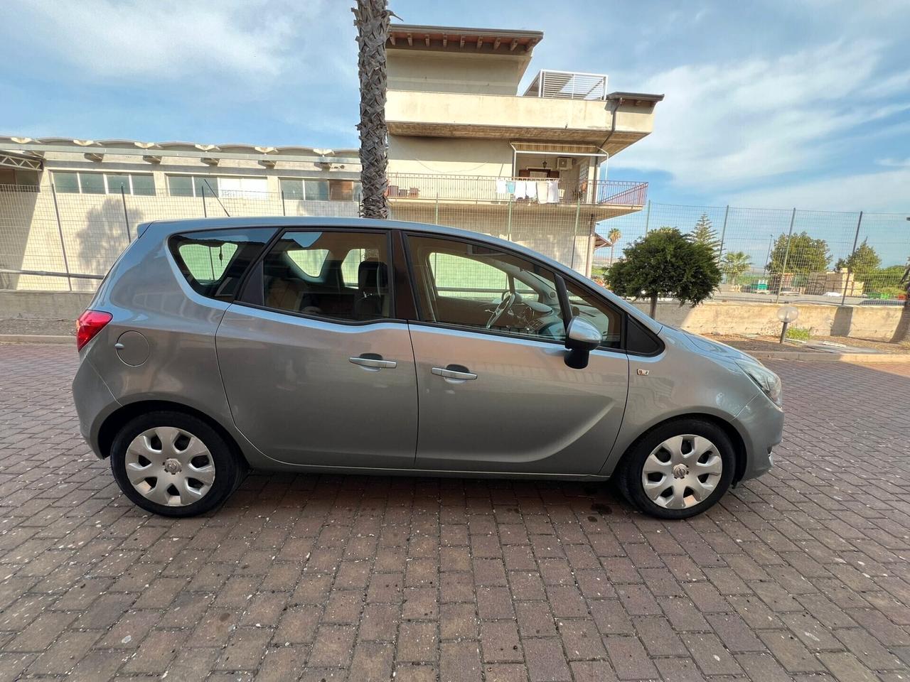 Opel Meriva 1.3 CDTI 95CV ecoFLEX Cosmo