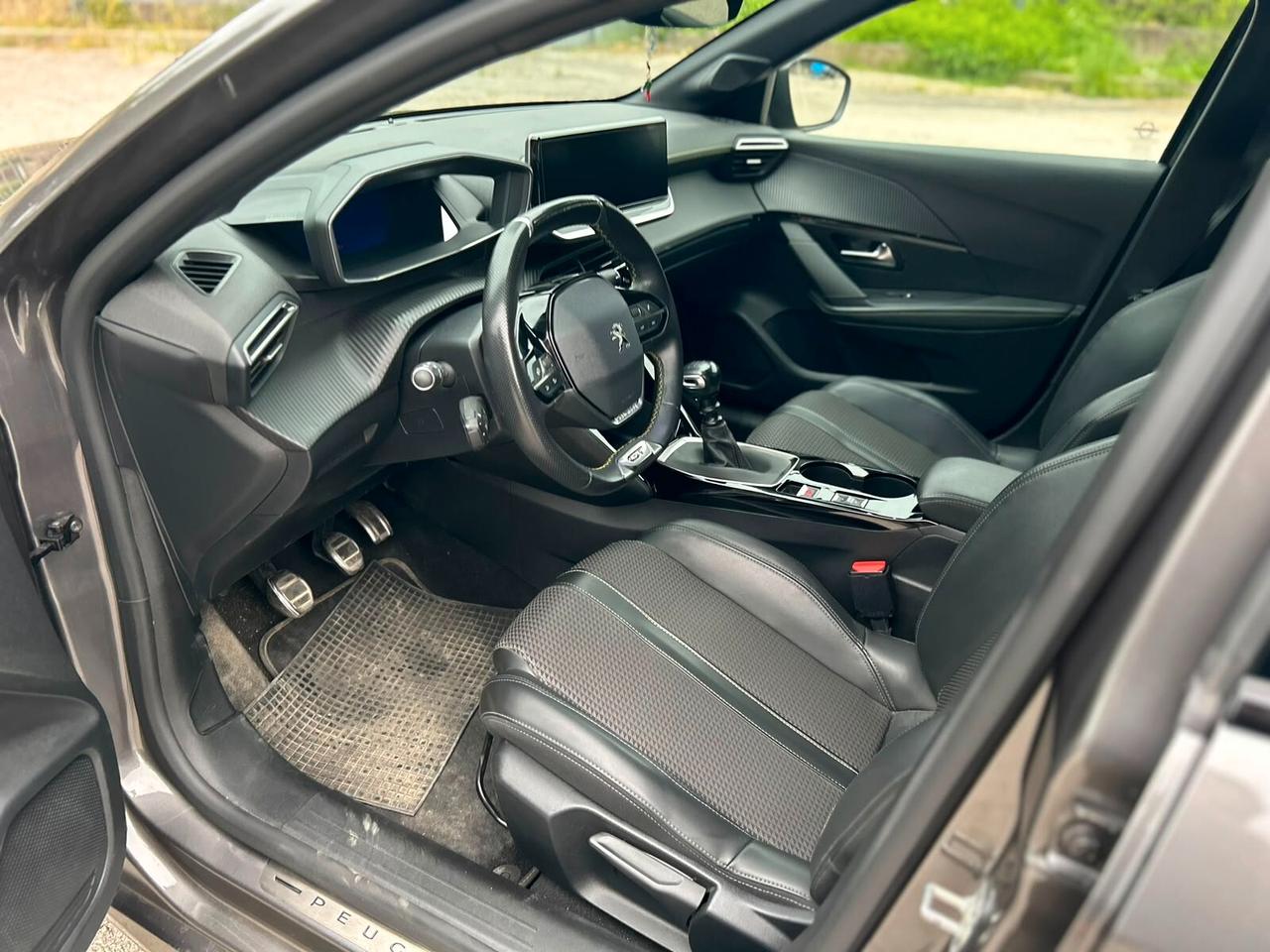 Peugeot 208 GT