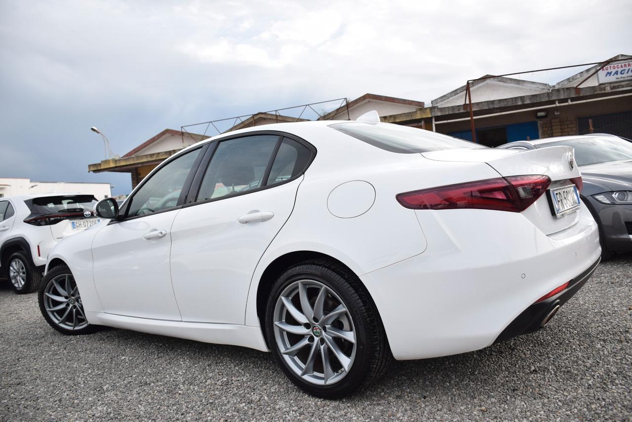 Alfa Romeo Giulia ALFAROMEO 2.2Td AT8 Super NAV SENSORI PELLE IVA ADAS