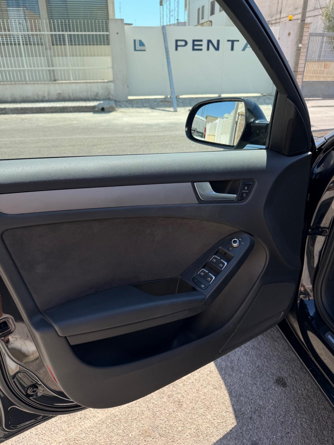 Audi A4 Avant 2.0 TDI 136 CV-2013/LED/MISTO PELLE
