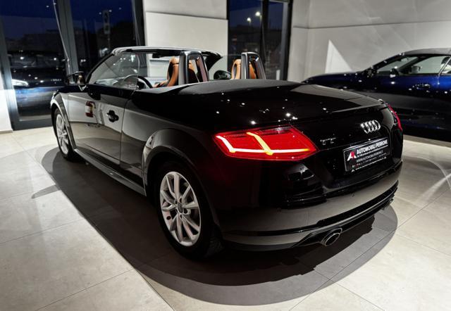 AUDI TT Roadster 2.0 TFSI 230cv Quattro S-Tronic Design