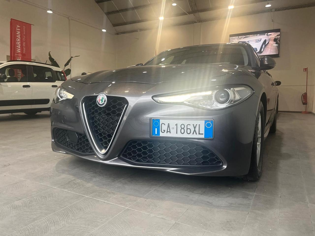 ALFA ROMEO GIULIA 2.2 T AT8 03/2020 64MILAKM UNICOPROPRIETARIO