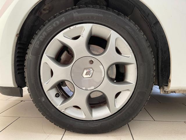 RENAULT Twingo 1.2 16V Live