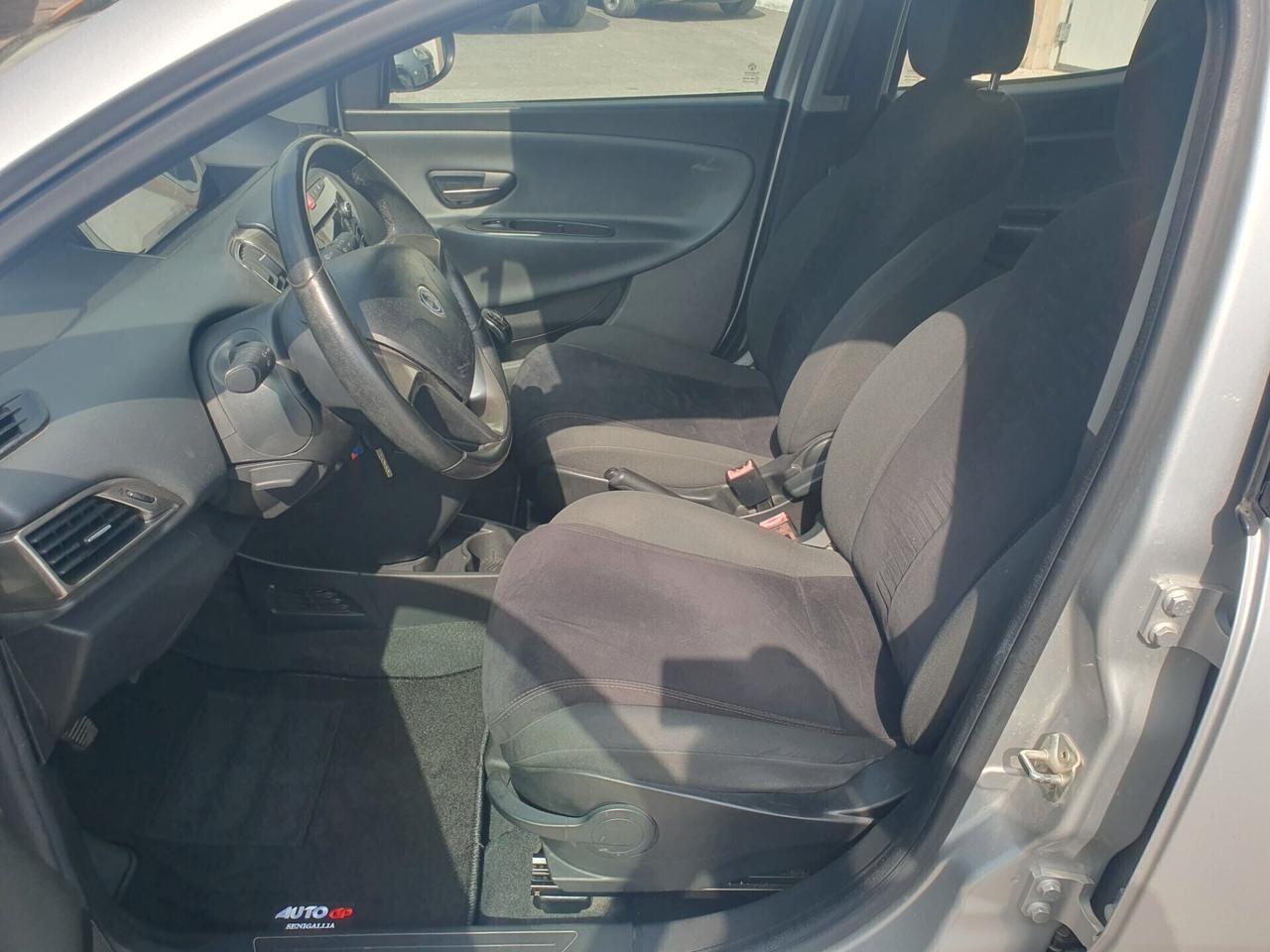 Lancia Ypsilon 1.2 69 CV benzina Neop 2014